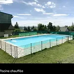 App 2 Superbesse 35m2 4 A 6 Personnes Proches Lacs Et Commerces Besse-et-Saint-Anastaise