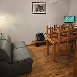 App 2 Superbesse 35m2 4 A 6 Personnes Proches Lacs Et Commerces * Besse-et-Saint-Anastaise