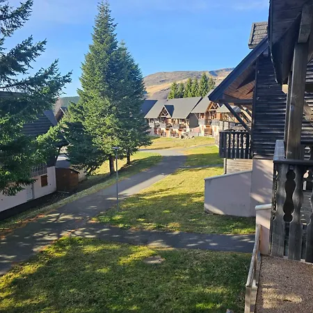 App 2 Superbesse 35m2 4 A 6 Personnes Proches Lacs Et Commerces Apartment