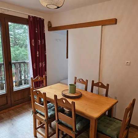 Daire App 2 Superbesse 35m2 4 A 6 Personnes Proches Lacs Et Commerces