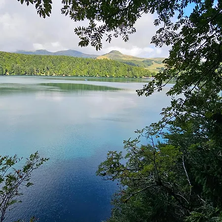 Apartment App 2 Superbesse 35m2 4 A 6 Personnes Proches Lacs Et Commerces Besse-et-Saint-Anastaise