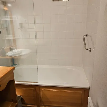 App 2 Superbesse 35m2 4 A 6 Personnes Proches Lacs Et Commerces Apartament